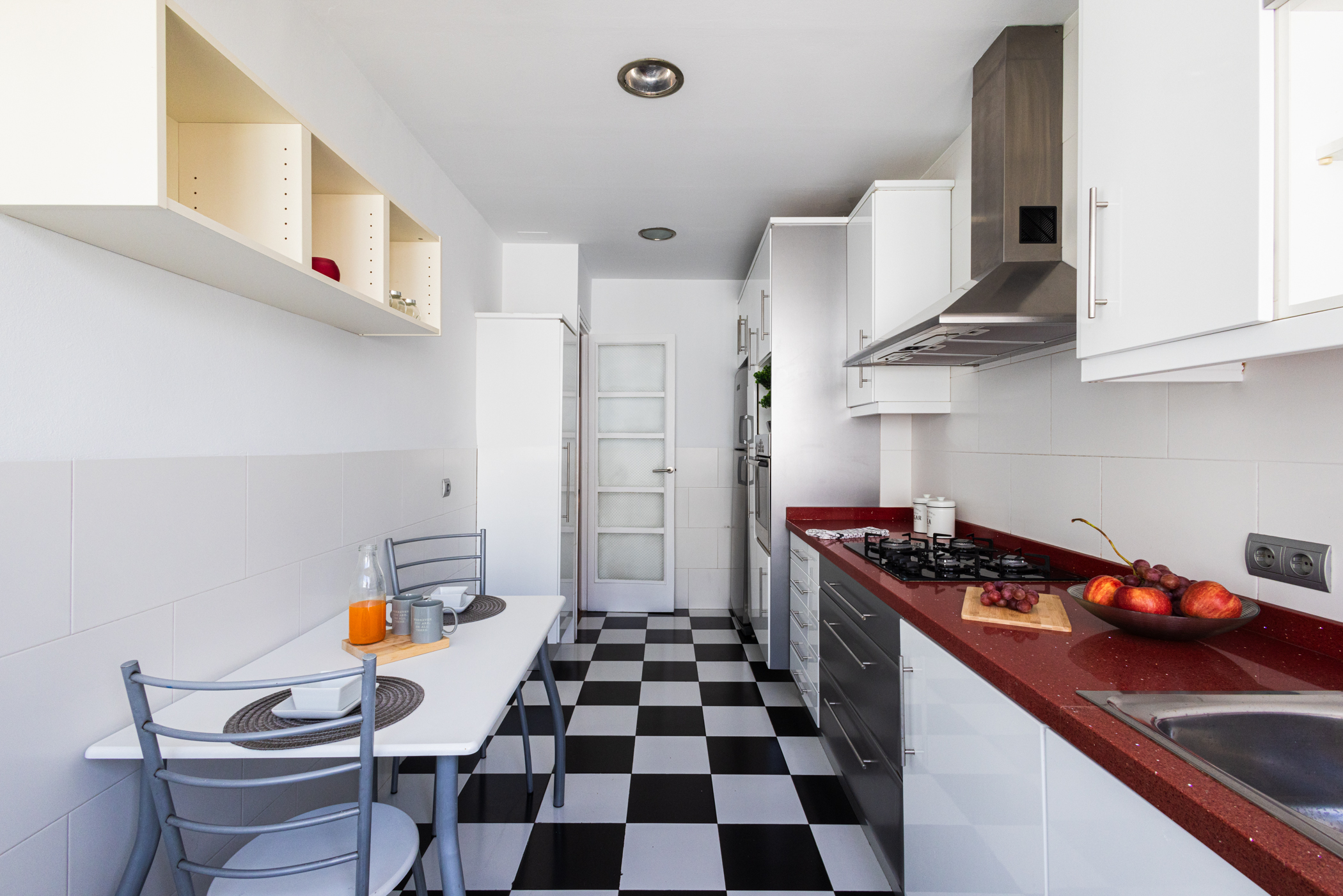 Cocina después de amueblar